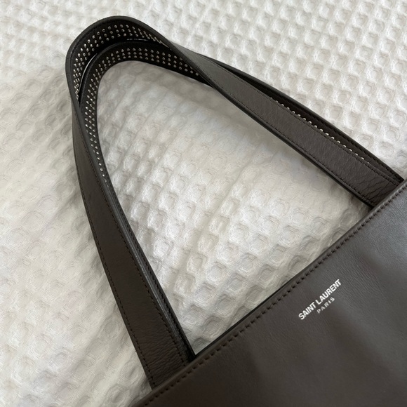 SAINT LAURENT Tote Reversible leather suede studded handbag - Picture 10 of 10